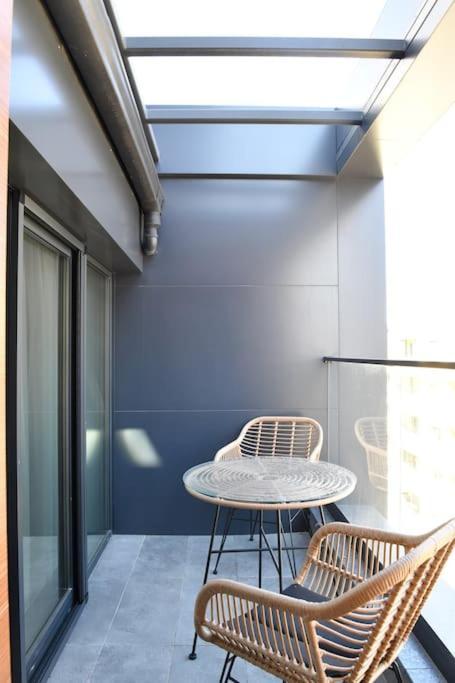 New York: A Spacious Modern Apartment With Parking Sofía Exterior foto